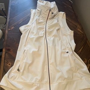 Lululemon hooded vest cream size 8